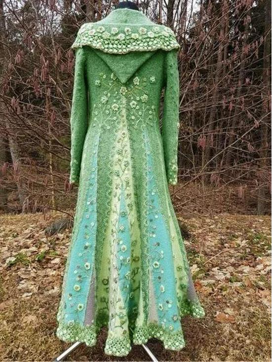 

Winter 2026 Women s Long Sleeve V-neck Dress with Large Hem - Fresh & Sweet Style S зелений