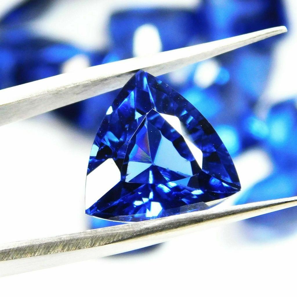 Natural Blue Tanzanite Loose Gemstone 7.10 Ct Trillion Cut for Jewelry Making and Gem Collections