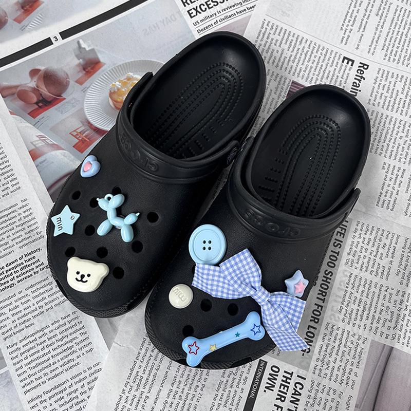 Croc Accessories: DIY Barbie Pink Y2K Emo Shoe Charms with Dark Butterfly Heart Design