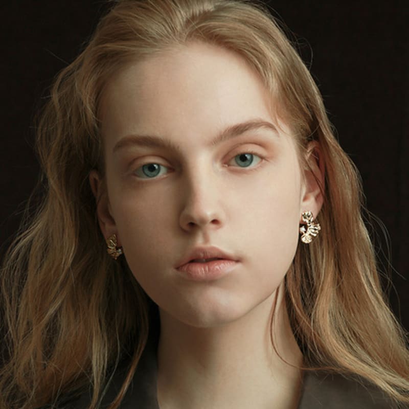 

POPPI Flower twin crystal earrings Silver