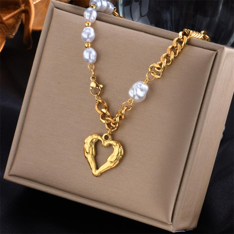 A new style stainless steel fashion jewelry irregular heart pearl pendant thick chain necklace pendant for women