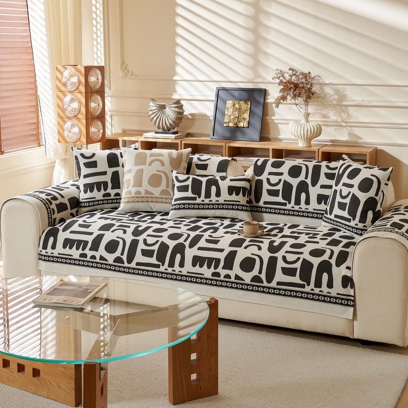 

Chenier sofa cushion modern four-season universal high-end seat cushion non-slip leather sofa cover new cover 70*70cm