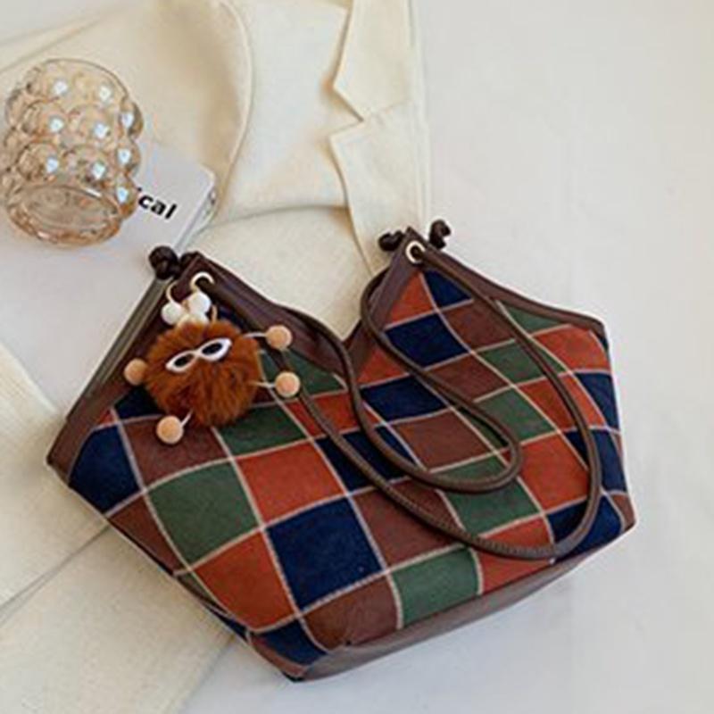 IELGY Универсальная модная матовая сумка через плечо большой емкости для женщин коричневый — фото 5