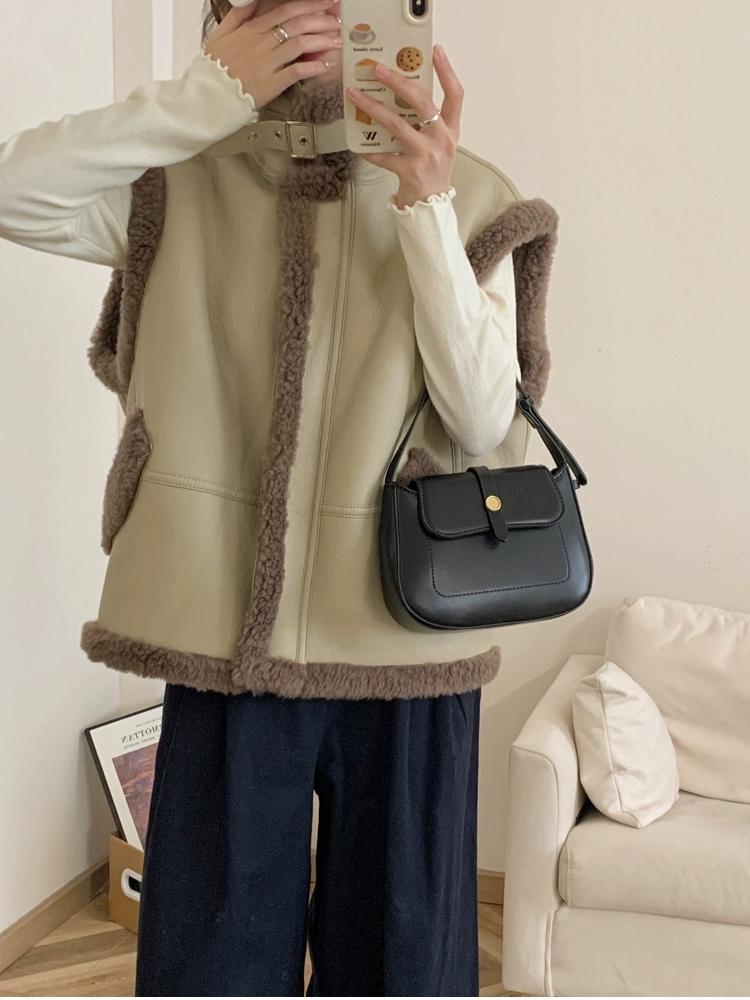 Zimní Móda Vintage Kožený Vesta z Jehněčí Vlny Dámská Nový Design Teplá Retro Krátká Vesta Ženská Estetická Ležérní High Street Bunda