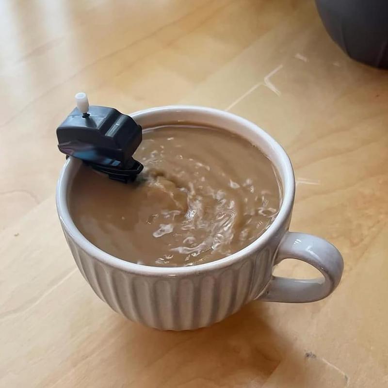 Nakręcany Silnik Łodzi Mieszadło do Kawy Mini Nowość Mikser do Kawy Gadżet do Mieszania Napojów Łódź Motorowa Mikser do Kawy Do Szklanek i Kubka