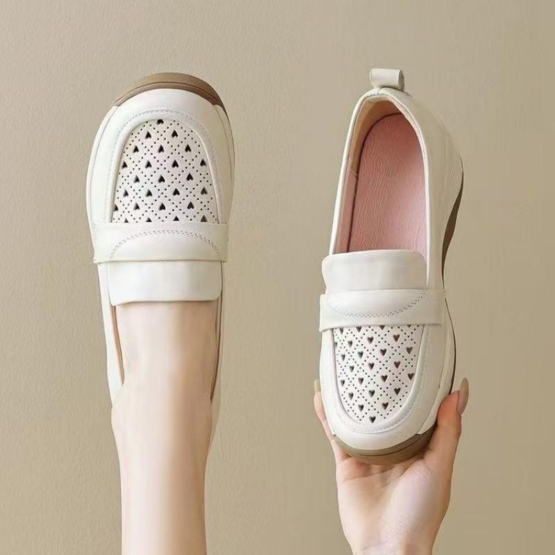 

Женские туфли на толстой подошве с неглубоким вырезом, осенние новые, супермягкие туфли для среднего возраста, из мягкой кожи, на мягкой подошве, с перфорацией для ходьбы 35