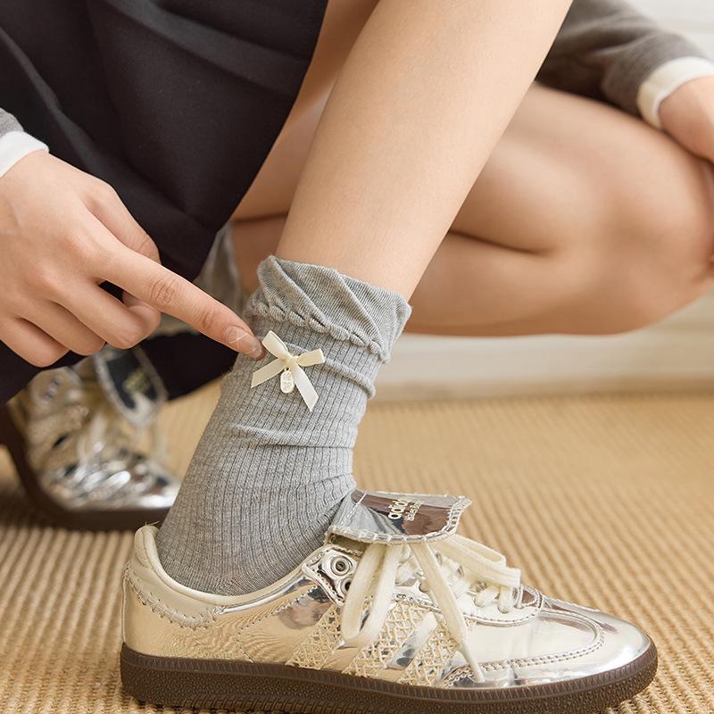 Lace Bow Women's Warm Vertical Stripe Socks - Korean & Japanese Style