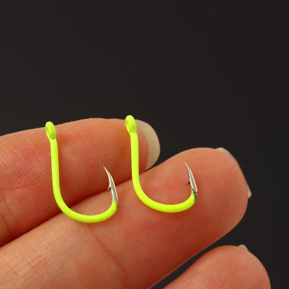 50pcs Sea Tackle for Carp Carbon Steel Bait Holder Luminous #8 / #9 / #10 Fishing Hooks Fishhooks