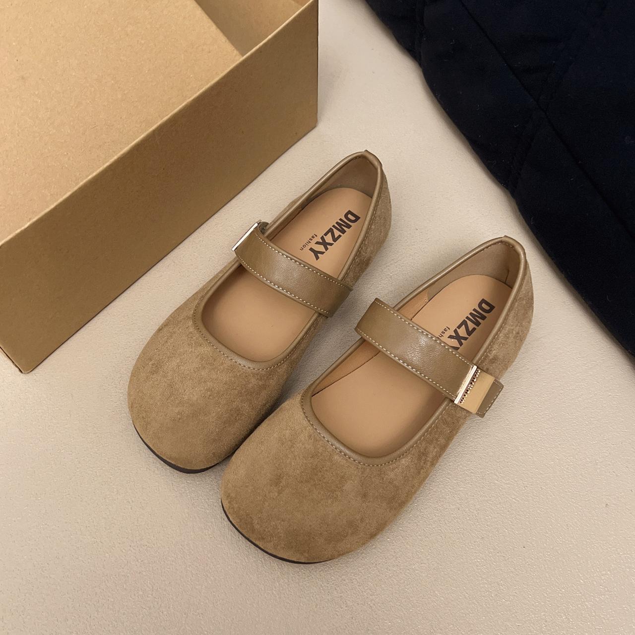 

Stepping on shit feeling retro single shoes women s 2025 summer new one-pedal lazy casual pregnant women soft-soled leather beanie shoes 35 хаки