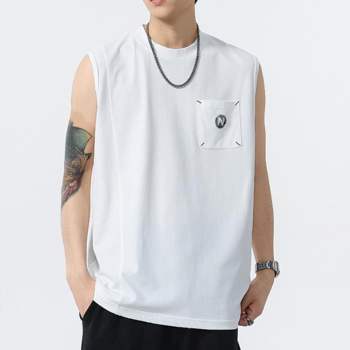 

Новая майка из чистого хлопка для мужчин. Летняя, прохладная и свободная, с круглым вырезом, накладным карманом и принтом. Потовая майка. 4XL белый