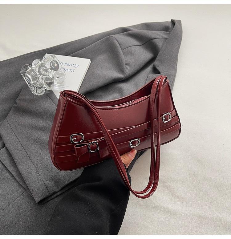 

2025 spring new underarm bag women s fashion trend small square bag Korean niche high-end texture versatile shoulder bag бордовий