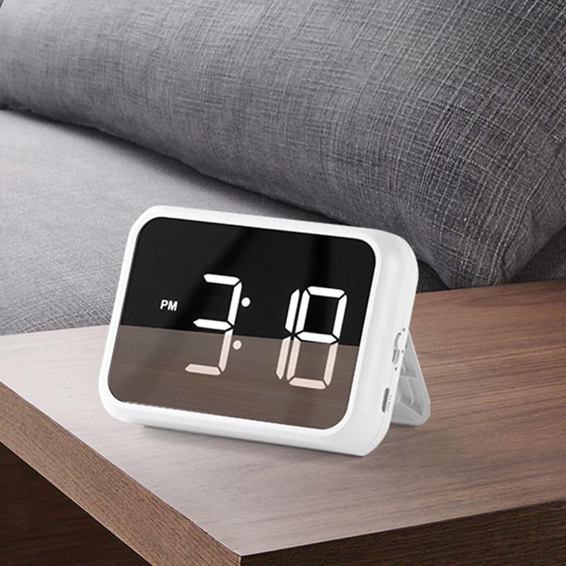 New Alarm Clock for Students Using Electronic Clock On The Bedside Desktop for Children's Sleeping Alarm Clock for Magnetic Sucking