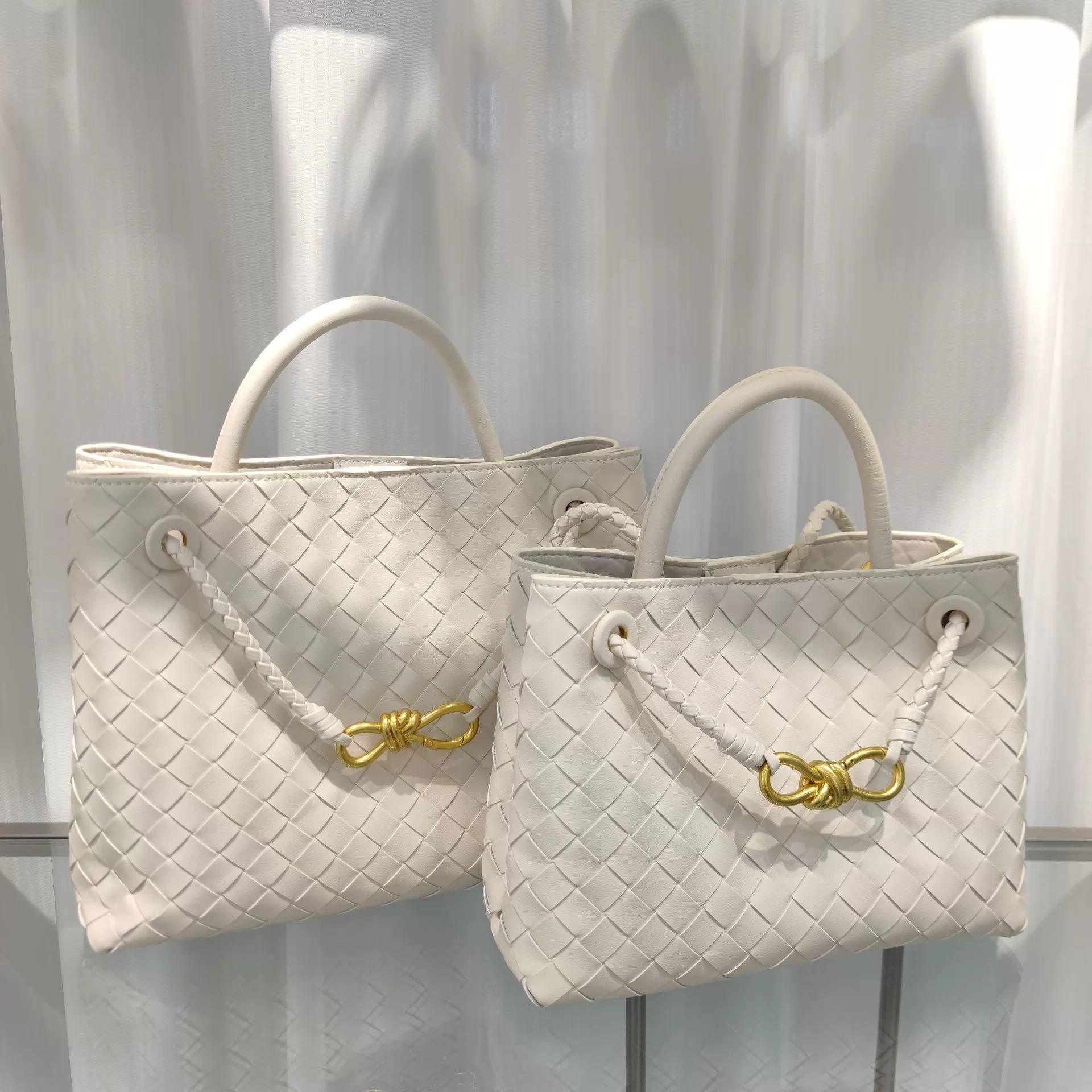 

Cross Border 2025 / Новая женская сумка из коровьей кожи с бантом, ручная сумка через плечо на одно плечо Andiamo 31x13x24.5cm белый