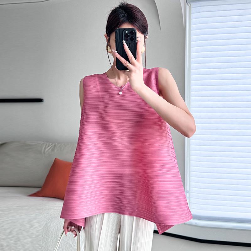 Miyake Damen Ärmelloses Oberteil mit unregelmäßiger Plissierung - Sommerkollektion 2024, Locker in Übergröße mit Rundhalsausschnitt