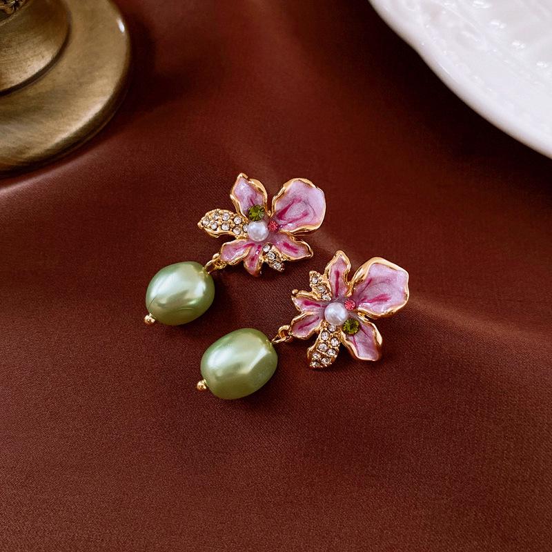 Vintage Drip Oil Floral Earrings: Retro High-End Studs for Women