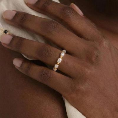 Handgefertigter Ring mit Perlenperlen, 18 Karat vergoldet - Vielseitiger, modischer Schmuck