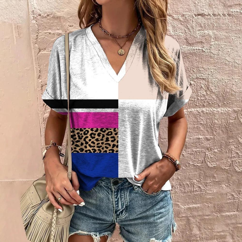Retro Geometric Color Blocked 3D Printed Women's Fashionable V-neck Short Sleeved T-shirt