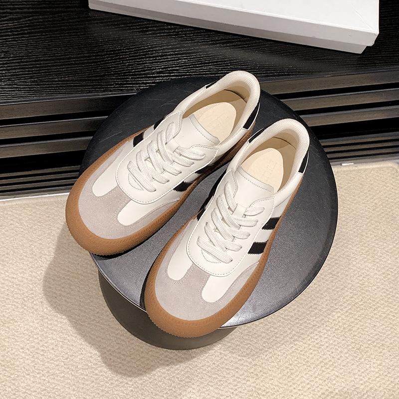 Sports and Leisure Board Shoes 2025 Spring and Autumn Forrest Gump Women's College Style Retro Classic Heightening Sports Little White Shoes
