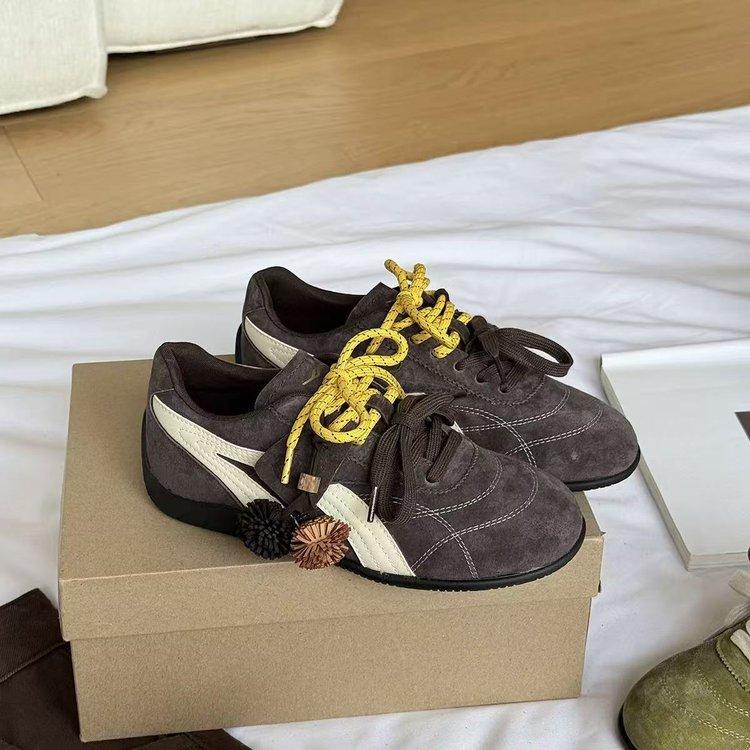 Amano~ Pine Cone Shoes Women's Shoes Autumn 2025 New Retro Racing Shoes Red German Training Shoes Sports Forrest Gump Shoes