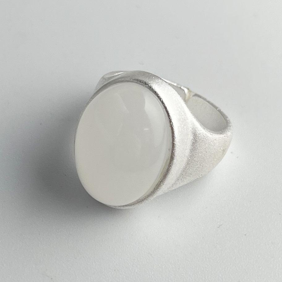 Xiaomi 925 Sterling Silver Rings for Women Couple Minimalist Handmade Simple Oval White Stone Ring Fine Jewelry Gift Prevent Allergy
