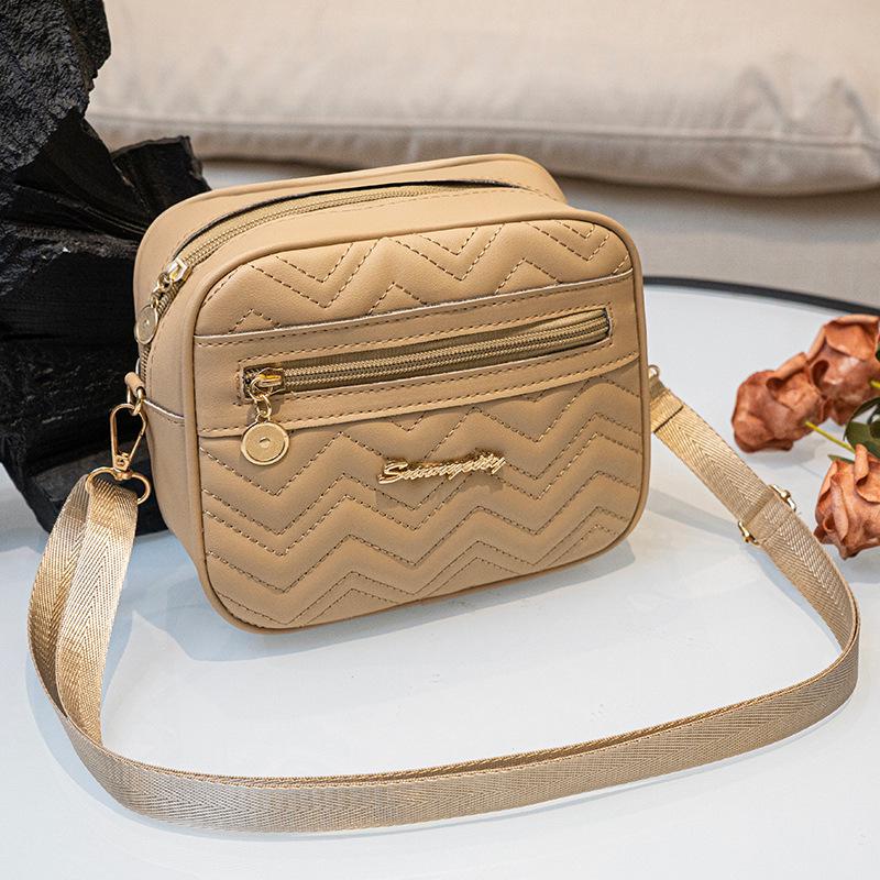 2026 Korean Style Women s Crossbody Bag with Wave Pattern Embroidery, Fashionable and Versatile хаки