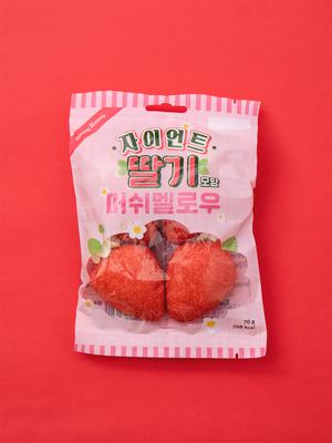 Giant Strawberry Shaped Marshmallow 70g
