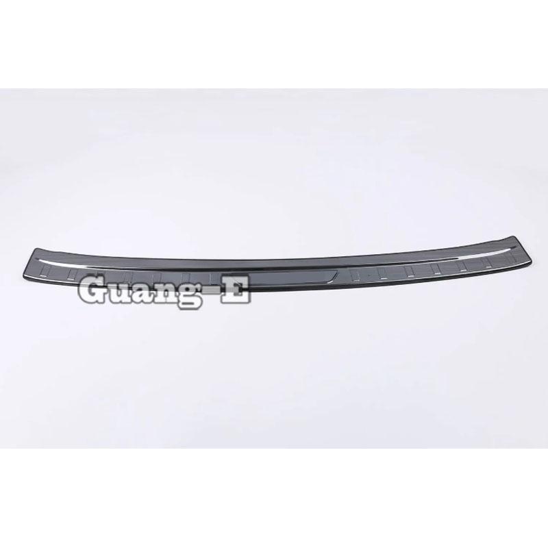 Car Outside Rear Back Stick Bumper Trim For Skoda Kodiaq 2017 2018     Outside Scuff Sill Trunk Plate Pedal 1PCs