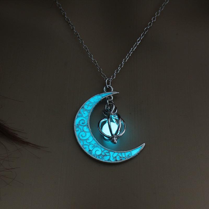 Glowing In The Dark Moon Pendant Necklace Women Pumpkin Lantern Charm Luminous Necklaces Jewelry Gifts