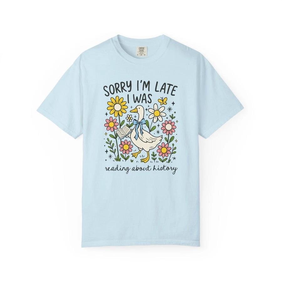Bookish History Lover T-Shirt with Cute Silly Goose Holding a Book XL