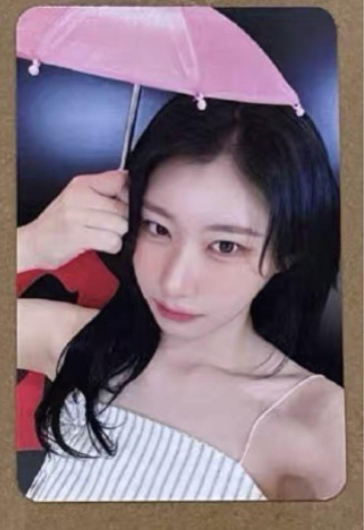 

[USED] itzy GWBG makestar 2.0 autograph session bonus trading card Chaeryeong
