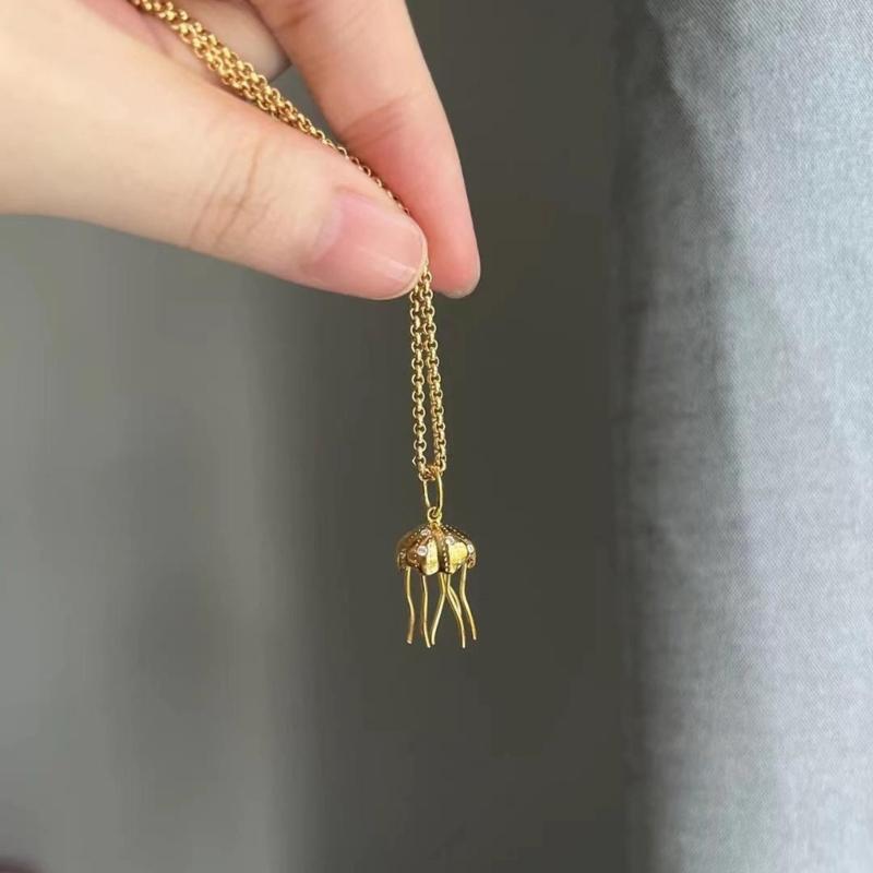 Marine Octopus Jellyfish Pendant Necklace For Women Girls Vintage Natural Pearls Marine Life Necklaces Fashion Jewelry
