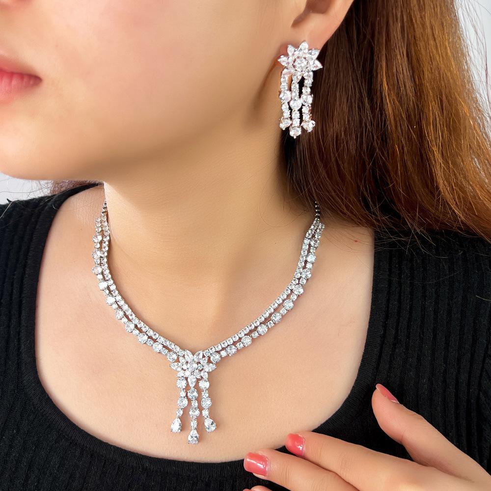 Bright High-End Tassel European Dinner Dress Collarbone Chain Set Bridal Zircon Necklace Earring Set