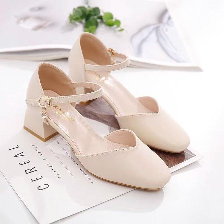 Half Bag Head Sandals Fairy Style Spring and Summer 2025 New Thick Heel Hollow Single Shoes Versatile One-word Buckle High Heels