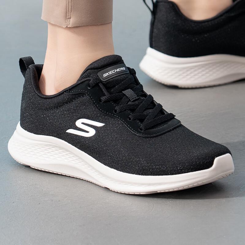 Skechers Women s Running Shoes 150627-BKW 5 черно-белый