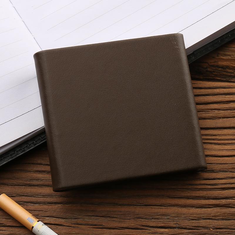 Fashion Metal Cigarette Box Portable Flip Leather Wallet Case Smoke Accessories Gift for Men and Women Cigarette Accessories
