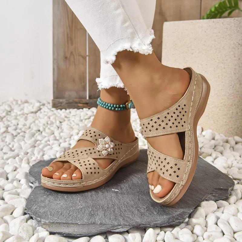 Fashion 2025 Fashion Summer Open-Toe Flat Slippers New Casual Wide Comfort Slides Bestseller Women's Outdoor Comfortable Trendy Sandals