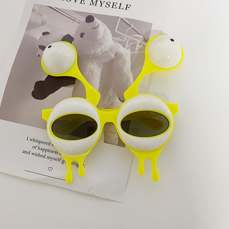 Big Eyed Alien Sunglasses Funny Happy Birthday Party Glasses Self Shot Props Fashion Children Adult Decorative Eyewear