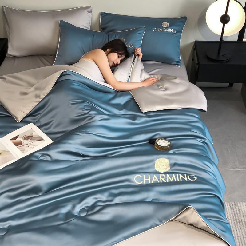 Simple Summer Quilt Deluxe Solid Air Conditioning Quilt Double Sided Single High Quality Quilted Blanket