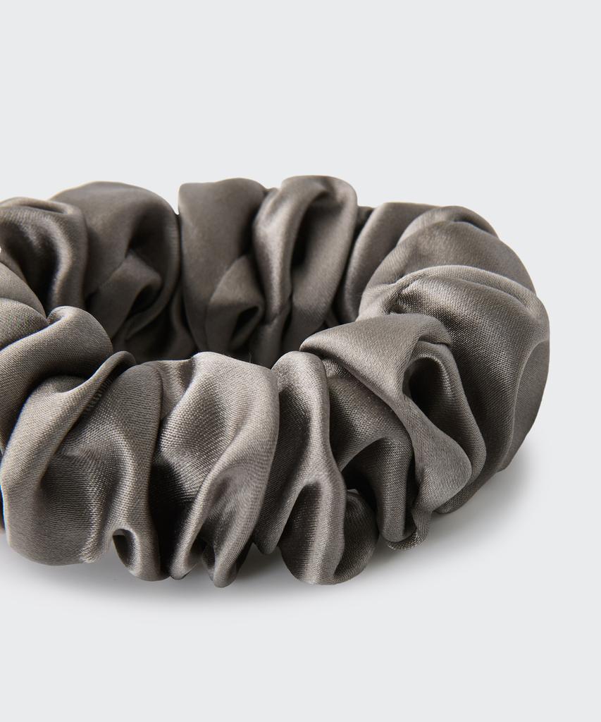 Musinsa Standard Woman Women'S Silk Scrunchie_Large [Warm Grey]