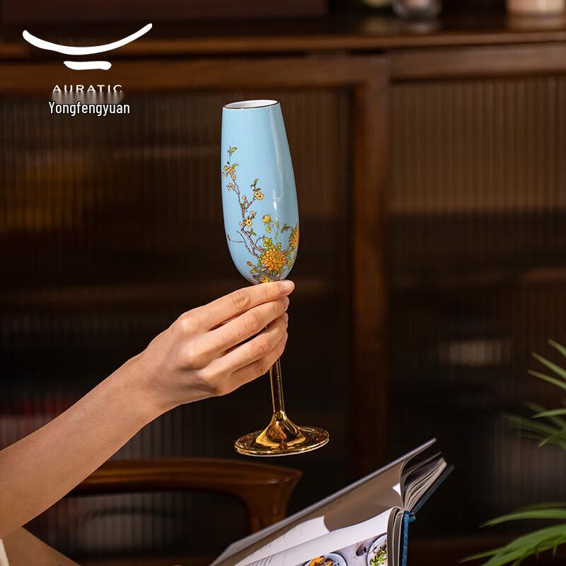 

Yongfengyuan Madam Porcelain West Lake Blue Champagne Glass