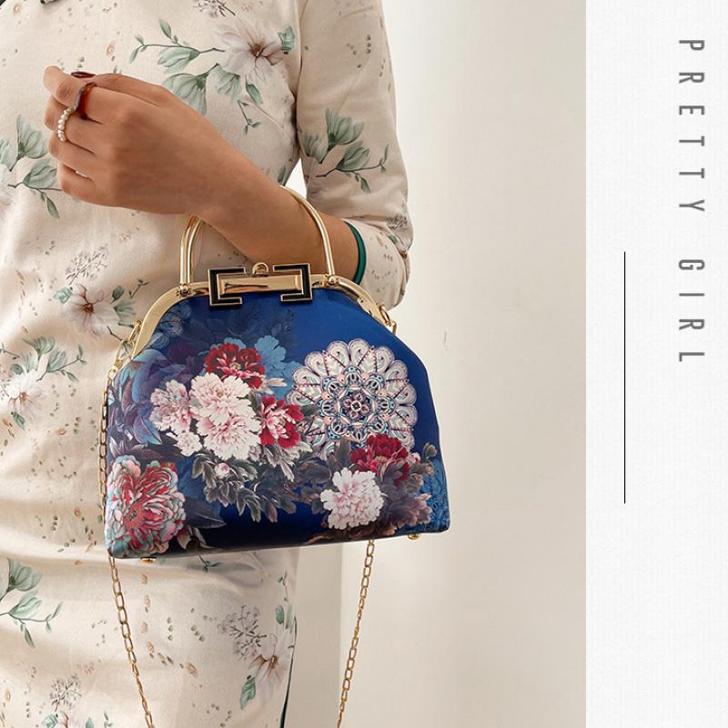 New Wedding Bags Beads Flowers Vintage Bag Shell Lock Hand Bags Women Shoulder Crossbody Bag Chain Fringe Women's Handbags