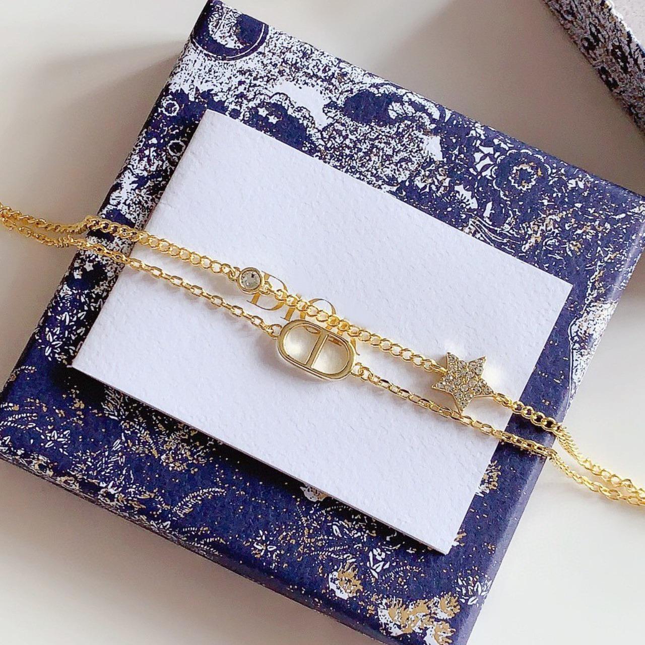 

Gold Color Chain Bracelet for Women,, Fashion Minimalist Hand Jewelry for Party Wedding Gift necklace