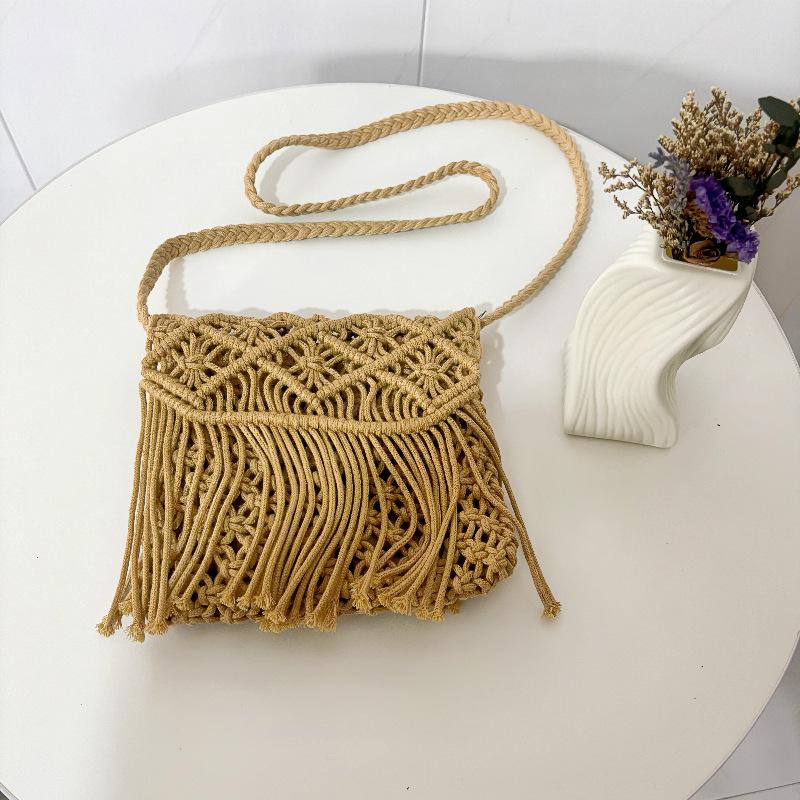 

Женская сумка кроссбоди из соломы с кисточкой в литературном стиле - Нишевый полый плетеный дизайн коричневый