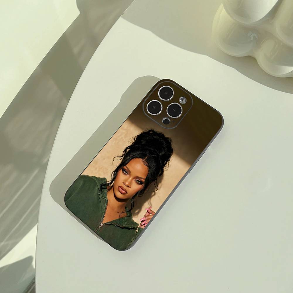 music -legend-Rihanna Phone Case For iPhone 17,16,15,14,13,12,11 Pro Max,16/15/14Plus,XS Soft Black Cover