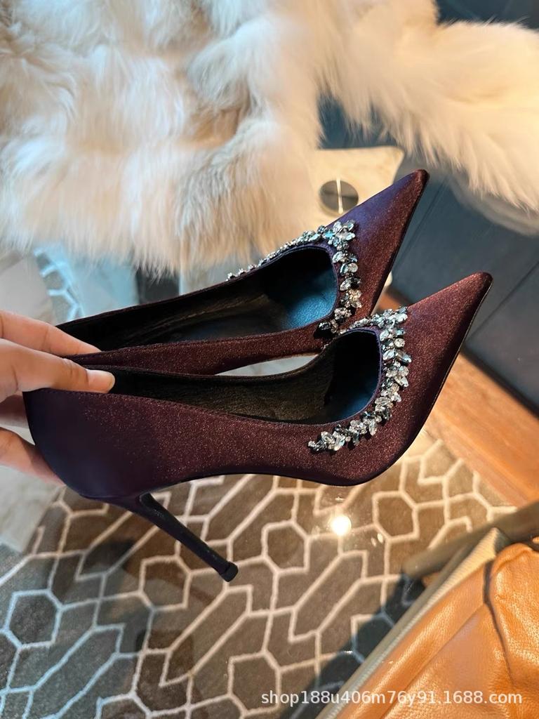 [Spot] High heels women's thin heels pointed rhinestones French temperament socialite senior single shoes wedding shoes new black