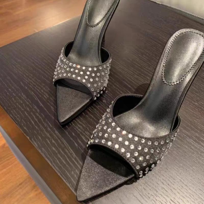Módní Křišťálové Pantofle na Vysokém Podpatku Špičaté Sandály na Podpatku Dámské Boty 2025 Léto Nové Módní Jehlové Lodičky Šaty Zapatillas De Mujer