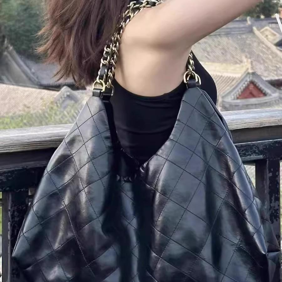 Fashion Sense Single Shoulder Armpit Bag Commuter Tote Bag New Spring and Summer Versatile Diamond Embroidered Thread Chain Bag Women