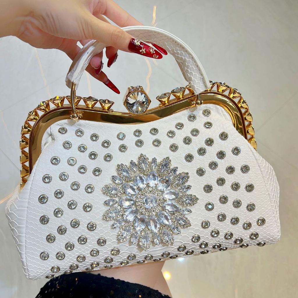 New Large Capacity Women's Handbag with Luxurious Diamond Inlay