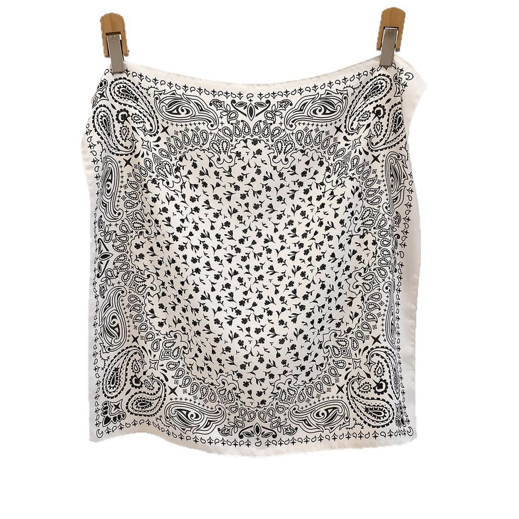 Spring and Summer New Cotton and Linen Feel Temperament Square Scarf High-end Feeling Outer Shawl Daily Travel Scarf Silk Scarf Headscarf