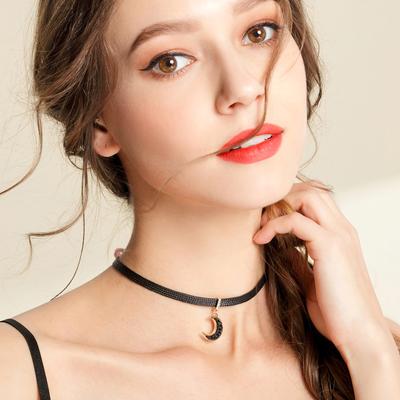 Náhrdelníky a prívesky – Choker náhrdelníky